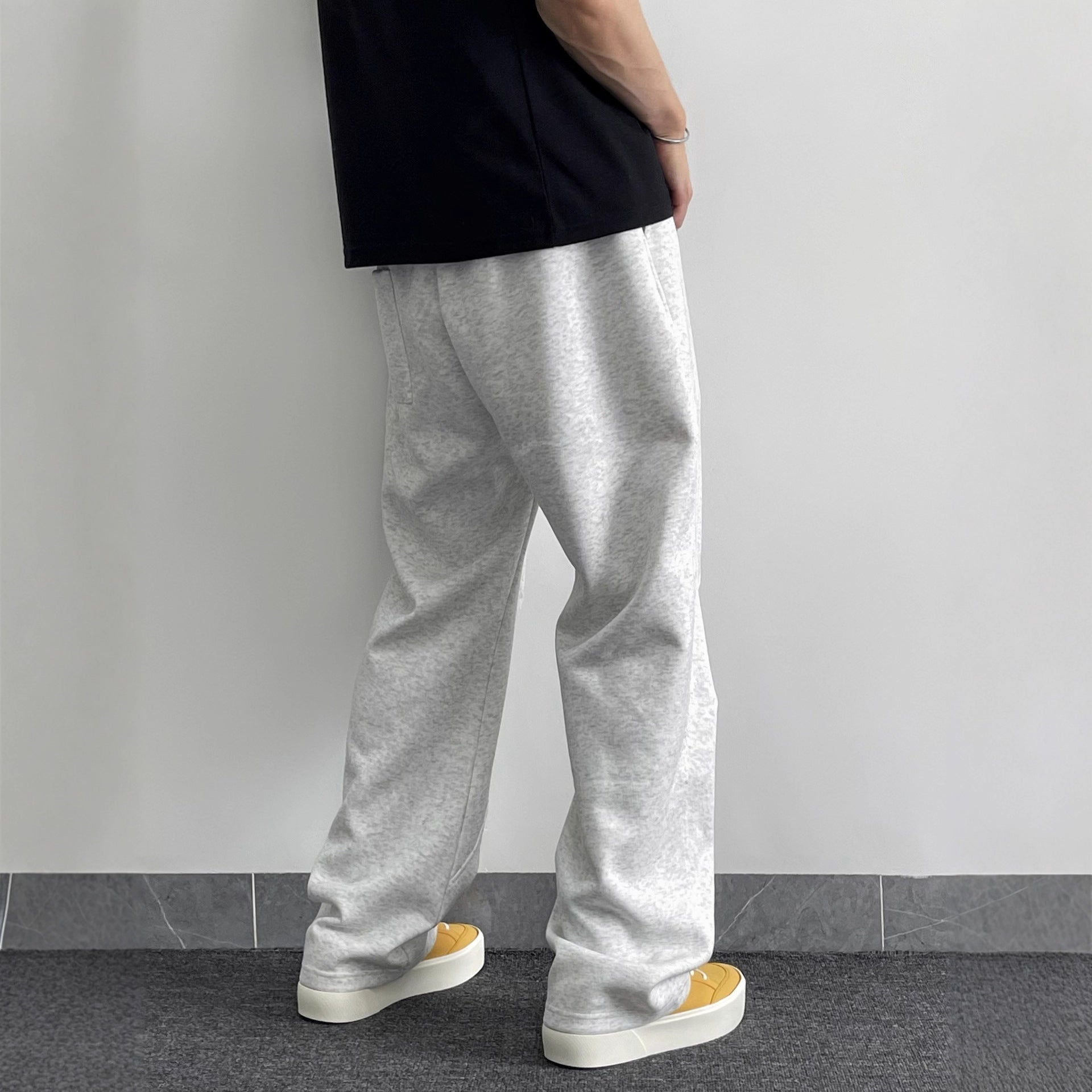 Casual Style Zipper Heavyweight Track Pants for Men Grey Pleated Cargo Trousers with Floral Pattern Straight Fit with Slight Flare Autumn Fashion