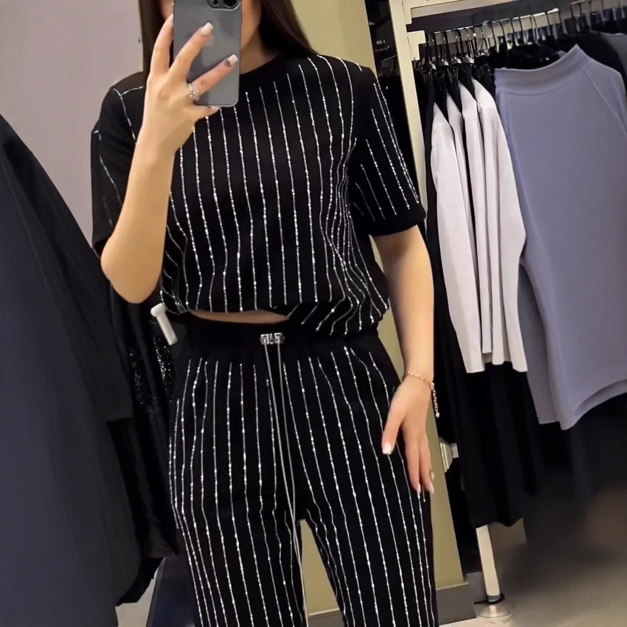 Round neck rhinestone striped short sleeved two-piece casual pocket pants
