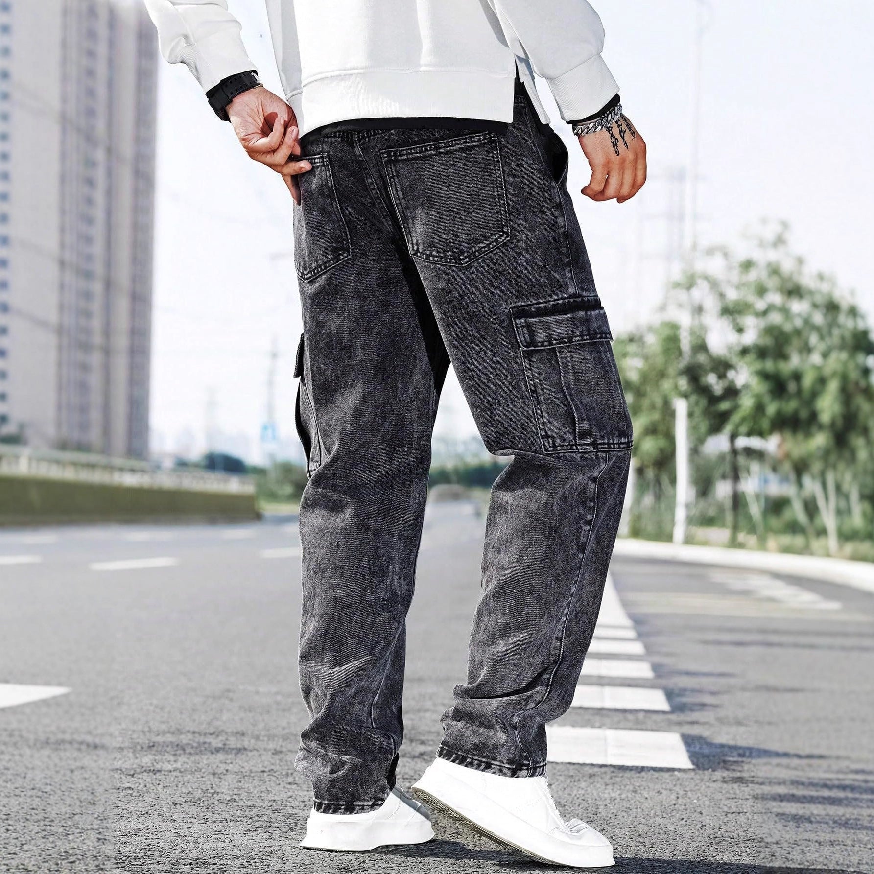 Loose-fit Multi-pocket Fashionable Street-style Men's Workwear Denim Jeans